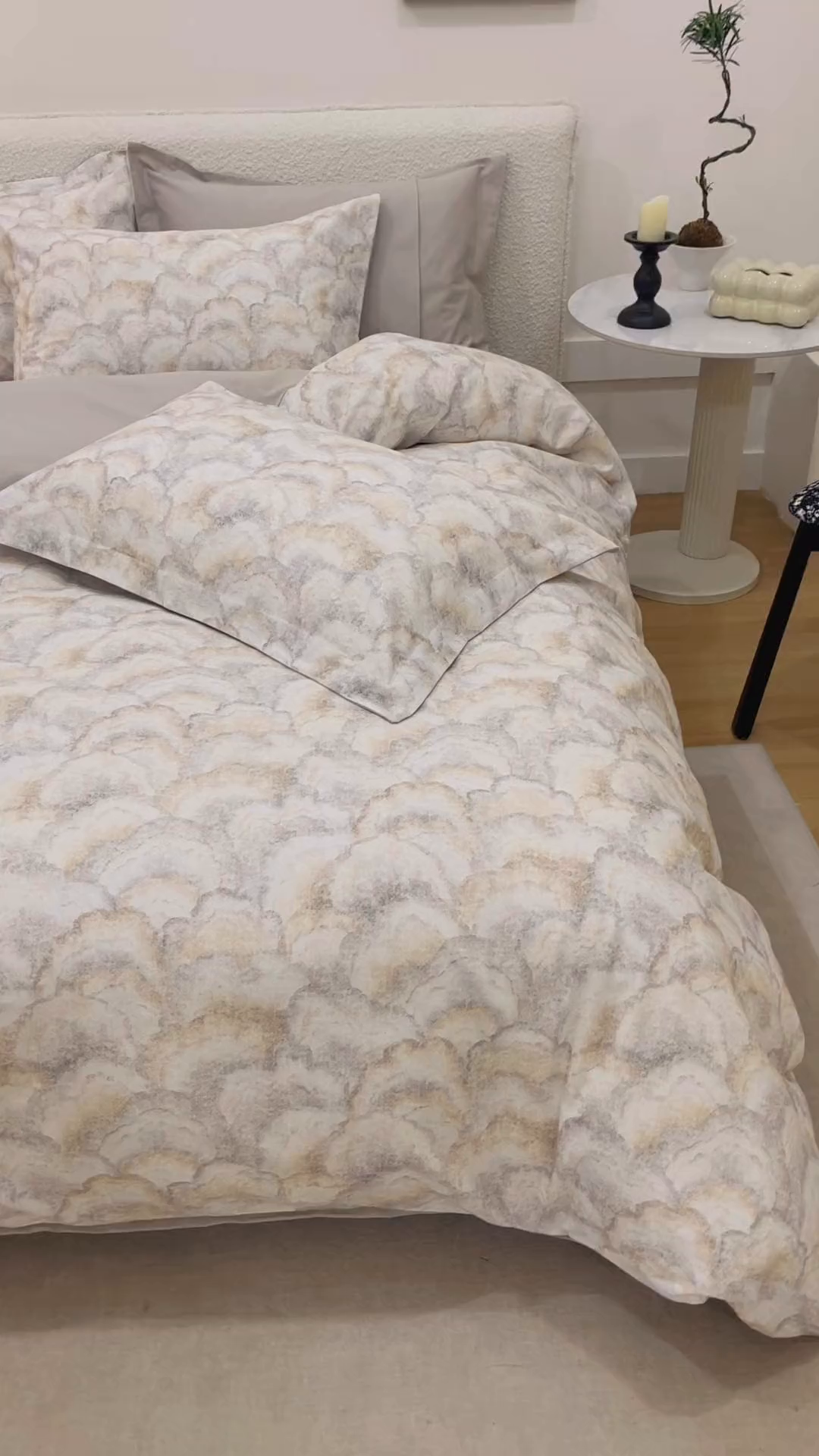 91家纺网 家纺一手货源 找家纺 爱思佳 2025新款加厚全棉纯棉磨毛数码印花四件套 温言