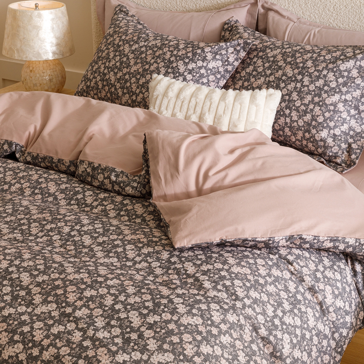 91家纺网 家纺一手货源 找家纺 爱思佳 2025新款加厚全棉纯棉磨毛数码印花四件套 香漫