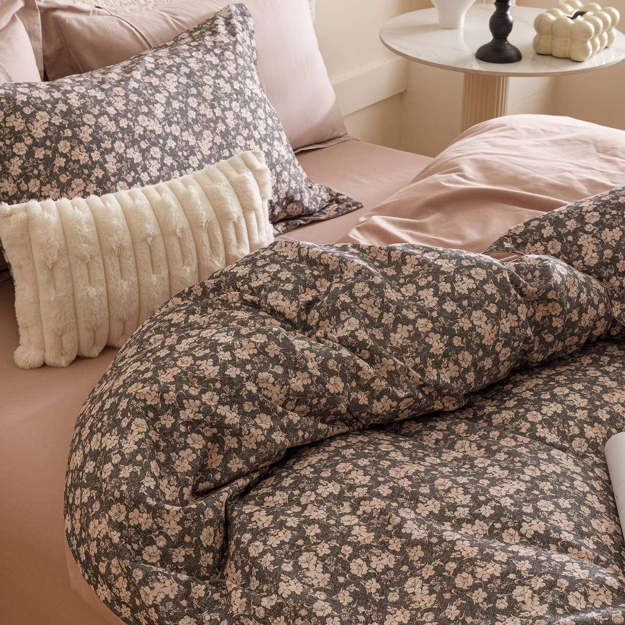 91家纺网 家纺一手货源 找家纺 爱思佳 2025新款加厚全棉纯棉磨毛数码印花四件套 香漫