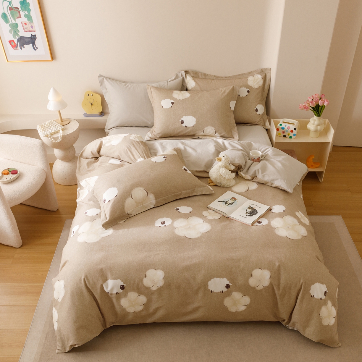 91家纺网 家纺一手货源 找家纺 爱思佳 2025新款加厚全棉纯棉磨毛数码印花四件套 小羊肖恩