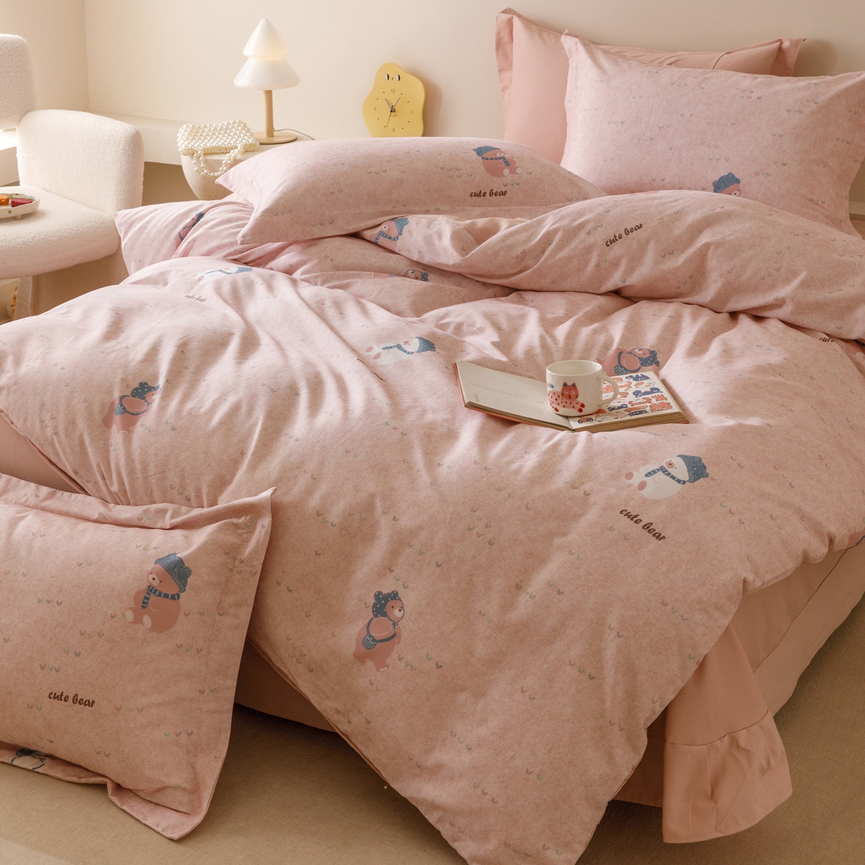 91家纺网 家纺一手货源 找家纺 爱思佳 2025新款加厚全棉纯棉磨毛数码印花四件套 幸福熊