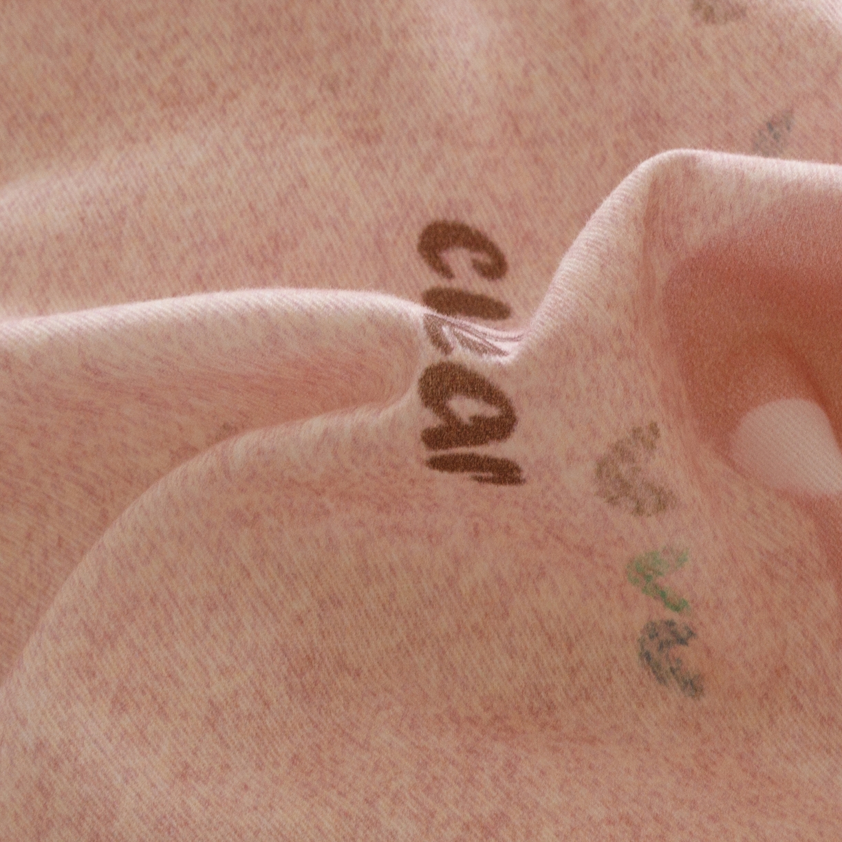 91家纺网 家纺一手货源 找家纺 爱思佳 2025新款加厚全棉纯棉磨毛数码印花四件套 幸福熊