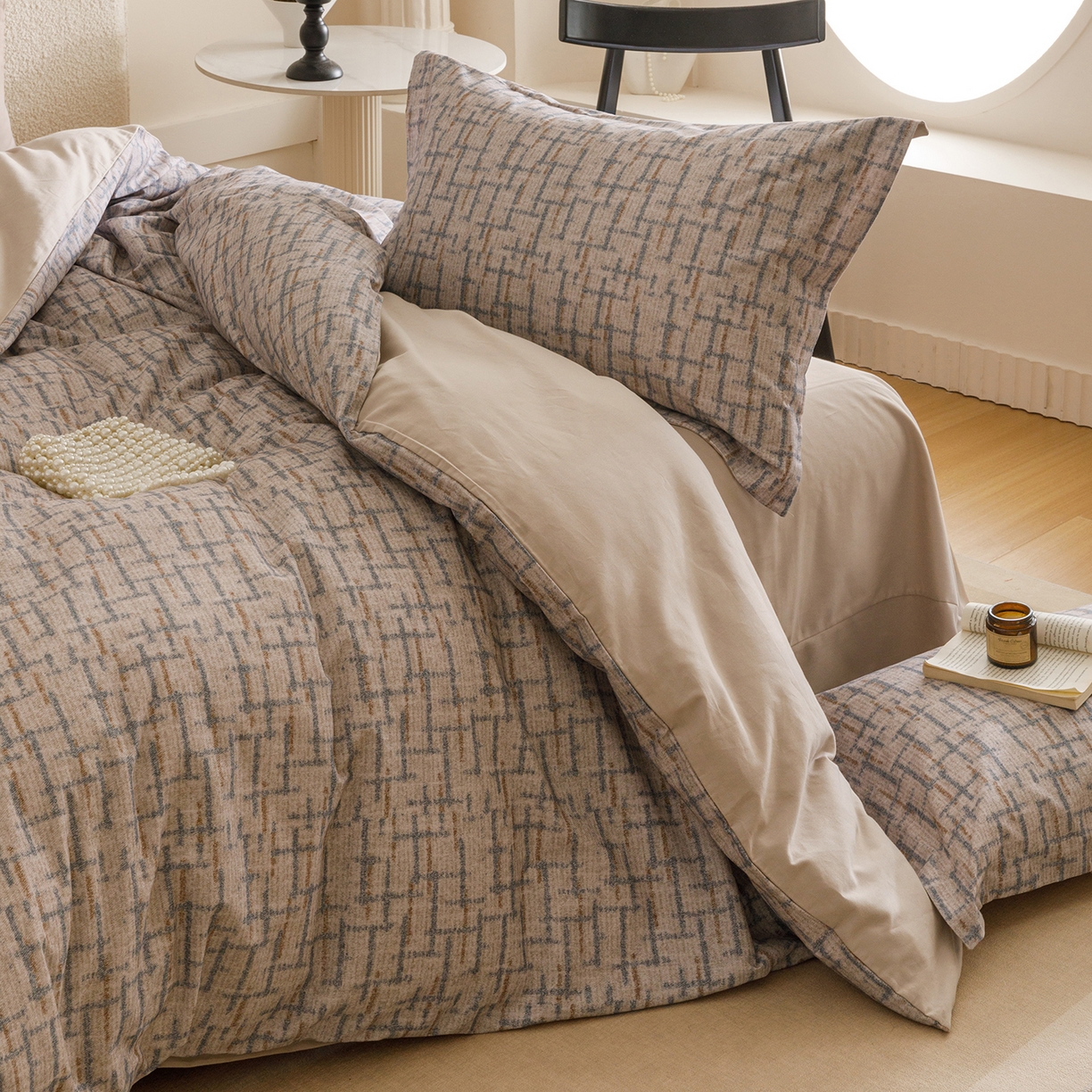 91家纺网 家纺一手货源 找家纺 爱思佳 2025新款加厚全棉纯棉磨毛数码印花四件套 追影-驼