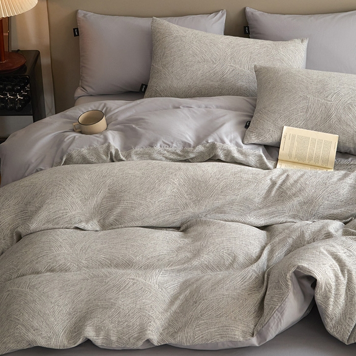 91家纺网 家纺一手货源 找家纺 佳汐蓝家纺2025秋冬新款三层纱色织水洗棉大提花系列四件套 伯尔纳-黑