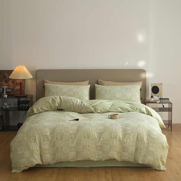 91家纺网 家纺一手货源 找家纺 佳汐蓝家纺2025秋冬新款三层纱色织水洗棉大提花系列四件套 梦境之翼-绿