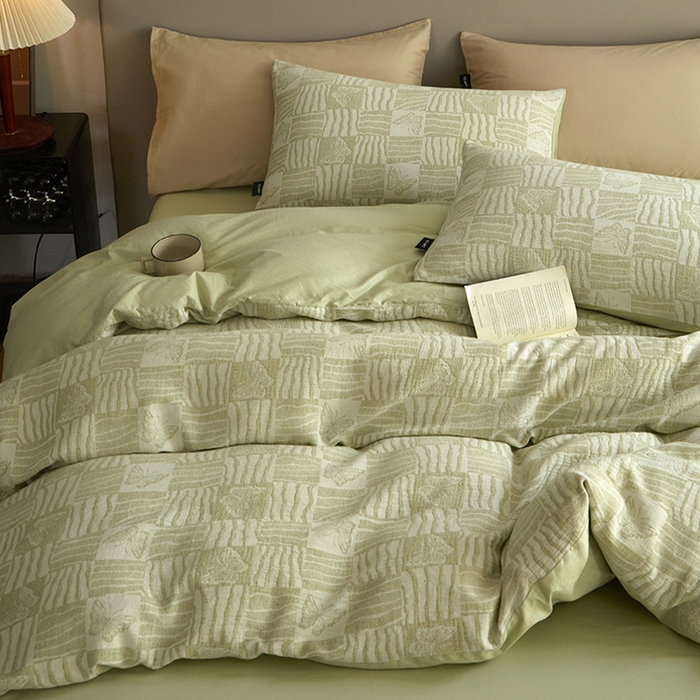 91家纺网 家纺一手货源 找家纺 佳汐蓝家纺2025秋冬新款三层纱色织水洗棉大提花系列四件套 梦境之翼-绿