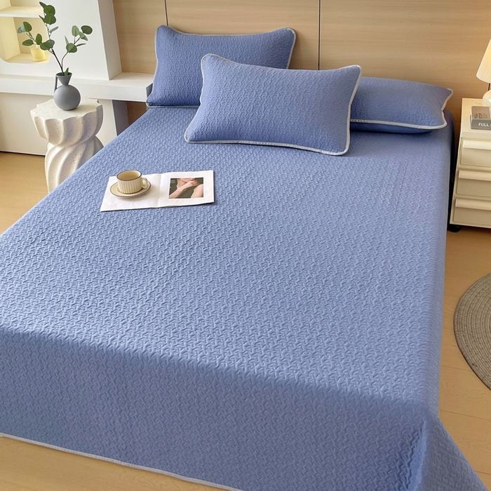 91家纺网 家纺一手货源 找家纺 春皖家纺 2025新款全棉多功能单床盖 床盖单件 艾迪-蓝