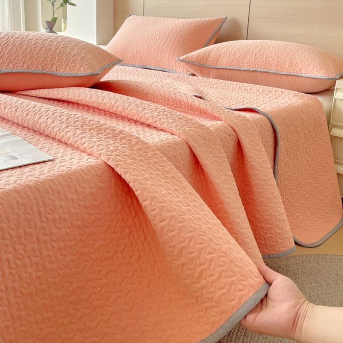 91家纺网 家纺一手货源 找家纺 春皖家纺 2025新款全棉多功能单床盖 床盖单件 洛格-玉色