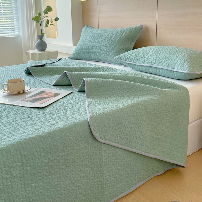 91家纺网 家纺一手货源 找家纺 春皖家纺 2025新款全棉多功能单床盖 床盖单件 艾迪-绿