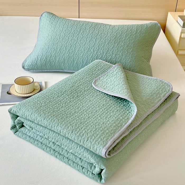 91家纺网 家纺一手货源 找家纺 春皖家纺 2025新款全棉多功能单床盖 床盖单件 艾迪-绿