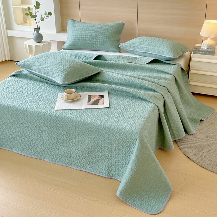 91家纺网 家纺一手货源 找家纺 春皖家纺 2025新款全棉多功能单床盖 床盖单件 艾迪-绿