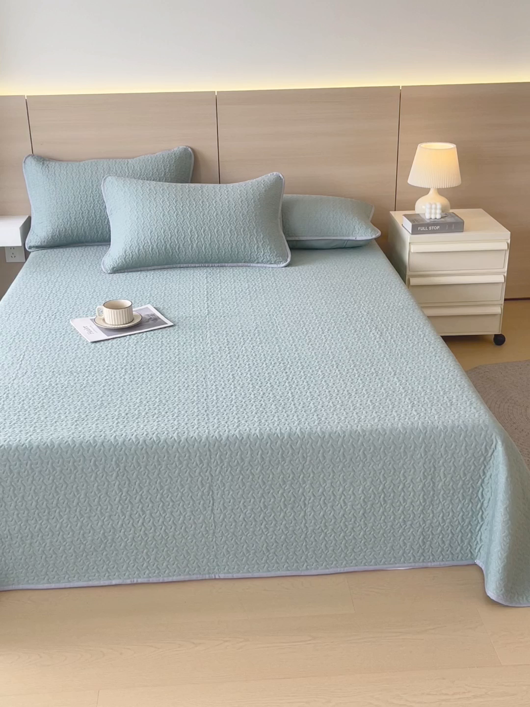 91家纺网 家纺一手货源 找家纺 春皖家纺 2025新款全棉多功能单床盖 床盖单件 艾迪-绿