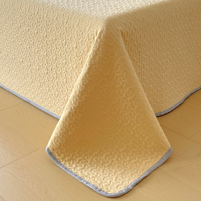 91家纺网 家纺一手货源 找家纺 春皖家纺 2025新款全棉多功能单床盖 床盖单件 洛格-黄