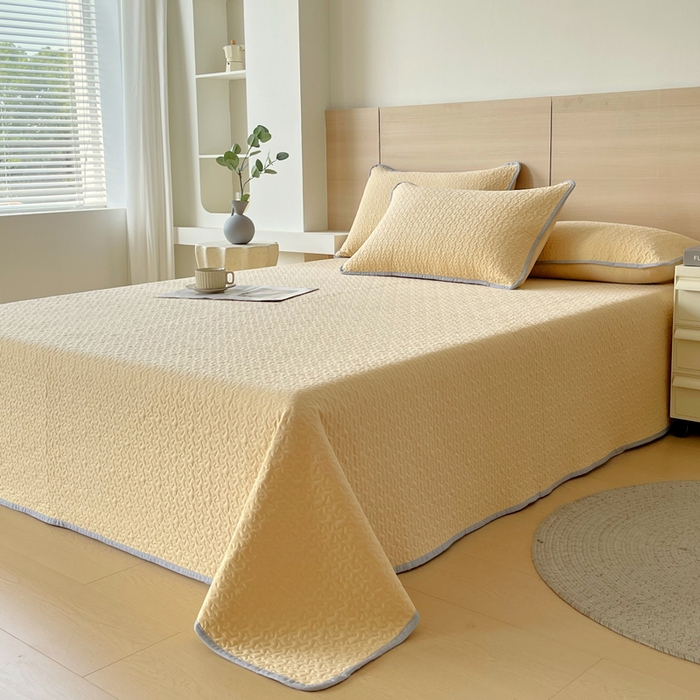 91家纺网 家纺一手货源 找家纺 春皖家纺 2025新款全棉多功能单床盖 床盖单件 洛格-黄