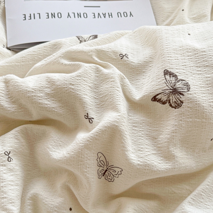 91家纺网 家纺一手货源 找家纺 梦莱斯 2025新款云感木棉皱皱双层纱全棉花边四件套 蝴蝶梦