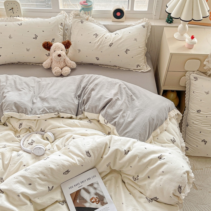 91家纺网 家纺一手货源 找家纺 梦莱斯 2025新款云感木棉皱皱双层纱全棉花边四件套 蝴蝶梦