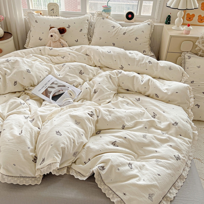 91家纺网 家纺一手货源 找家纺 梦莱斯 2025新款云感木棉皱皱双层纱全棉花边四件套 蝴蝶梦