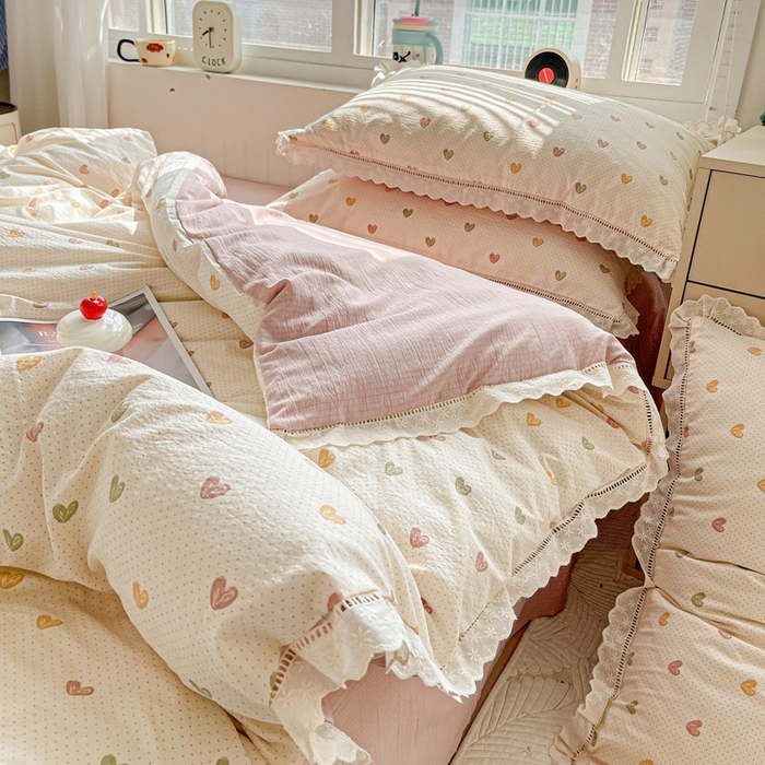 91家纺网 家纺一手货源 找家纺 梦莱斯 2025新款云感木棉皱皱双层纱全棉花边四件套 心动