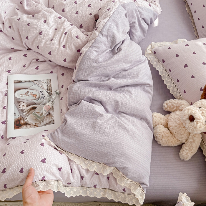 91家纺网 家纺一手货源 找家纺 梦莱斯 2025新款云感木棉皱皱双层纱全棉花边四件套 紫爱心