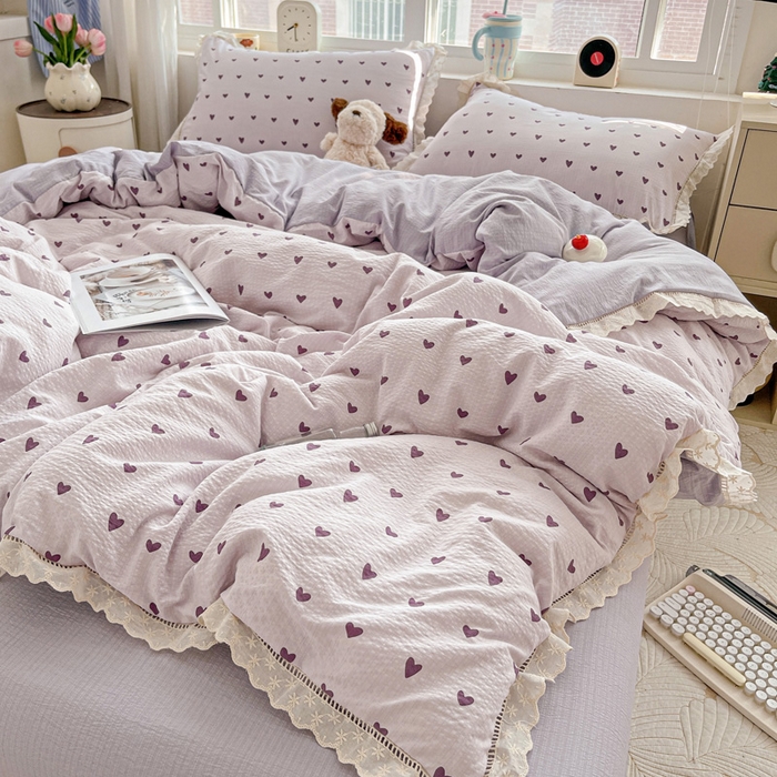 91家纺网 家纺一手货源 找家纺 梦莱斯 2025新款云感木棉皱皱双层纱全棉花边四件套 紫爱心
