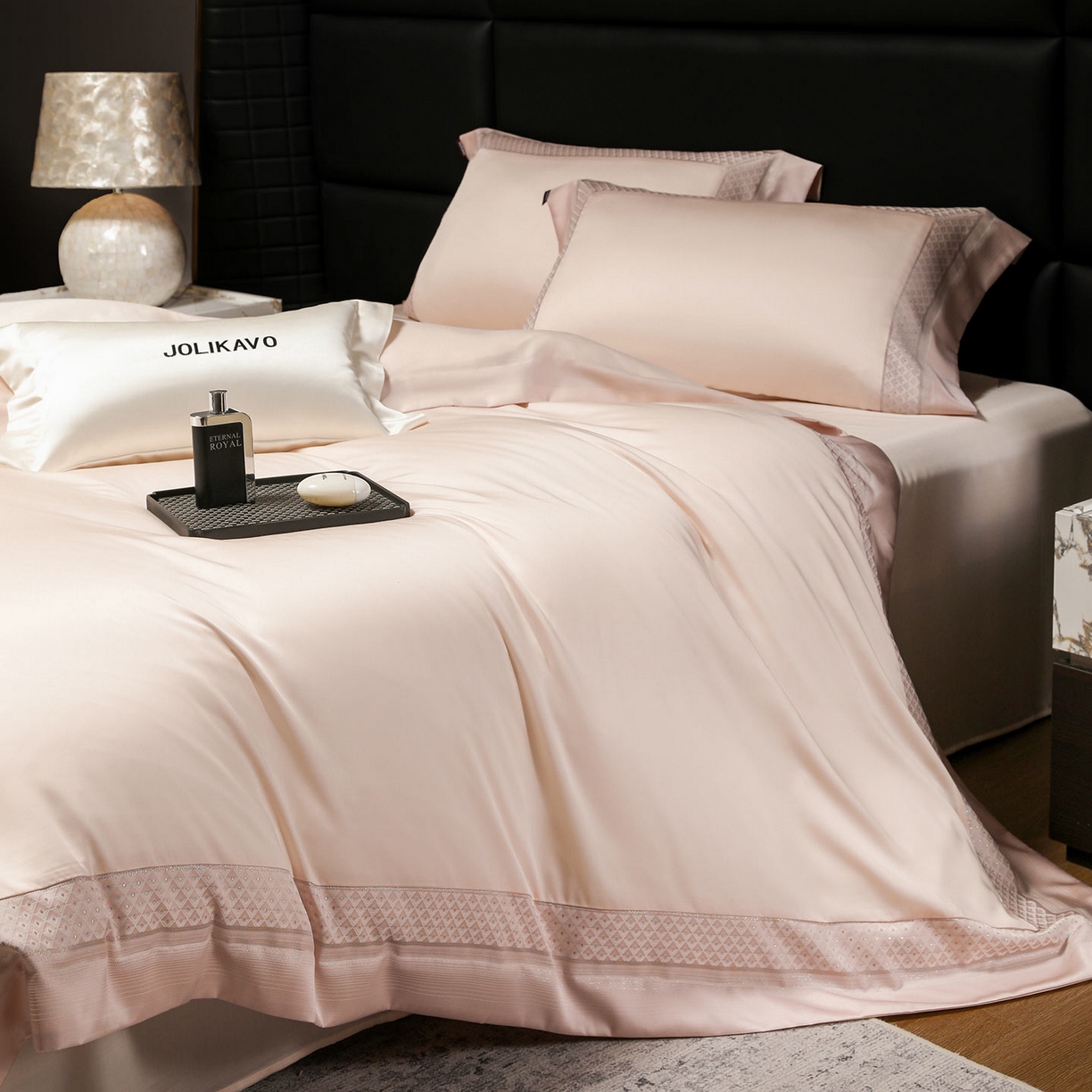 91家纺网 家纺一手货源 找家纺 （总）2025新款轻奢风A类贡缎长绒棉四件套全棉纯棉重工刺绣拼接被套纯色床单床笠高端床上用品