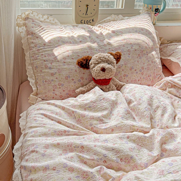 91家纺网 家纺一手货源 找家纺 梦莱斯 2025新款云感木棉皱皱双层纱全棉花边四件套 桃花诺