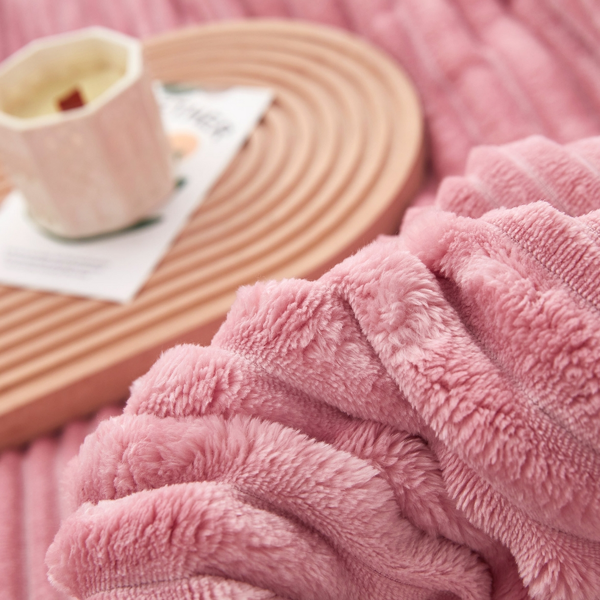 91家纺网 家纺一手货源 找家纺 肖恩毯业2025新款子母条兔毛绒毛毯盖毯休闲毯绒毯毯子跨境专供可打卷外贸出口可定制尺寸 子母-豆沙