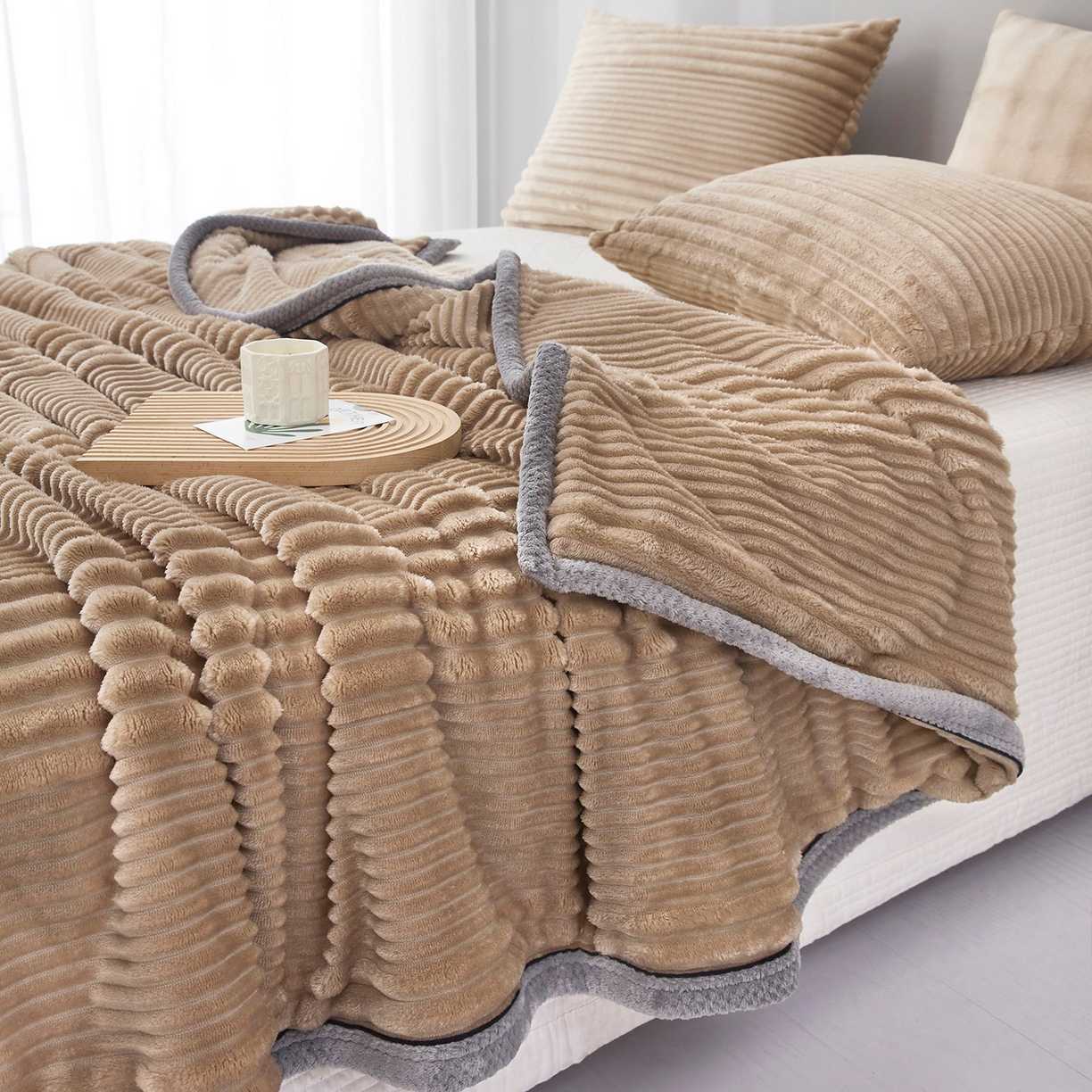 91家纺网 家纺一手货源 找家纺 肖恩毯业2025新款子母条兔毛绒毛毯盖毯休闲毯绒毯毯子跨境专供可打卷外贸出口可定制尺寸 子母-咖色