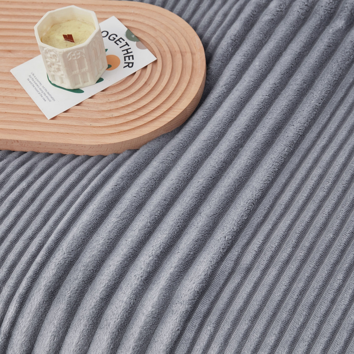 91家纺网 家纺一手货源 找家纺 肖恩毯业2025新款子母条兔毛绒毛毯盖毯休闲毯绒毯毯子跨境专供可打卷外贸出口可定制尺寸 子母-浅灰