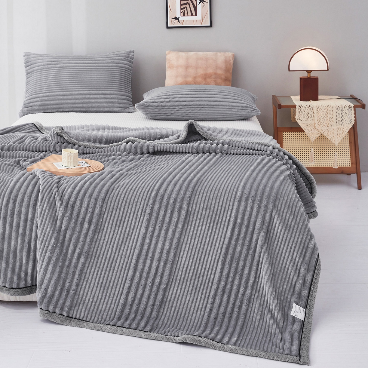 91家纺网 家纺一手货源 找家纺 肖恩毯业2025新款子母条兔毛绒毛毯盖毯休闲毯绒毯毯子跨境专供可打卷外贸出口可定制尺寸 子母-浅灰