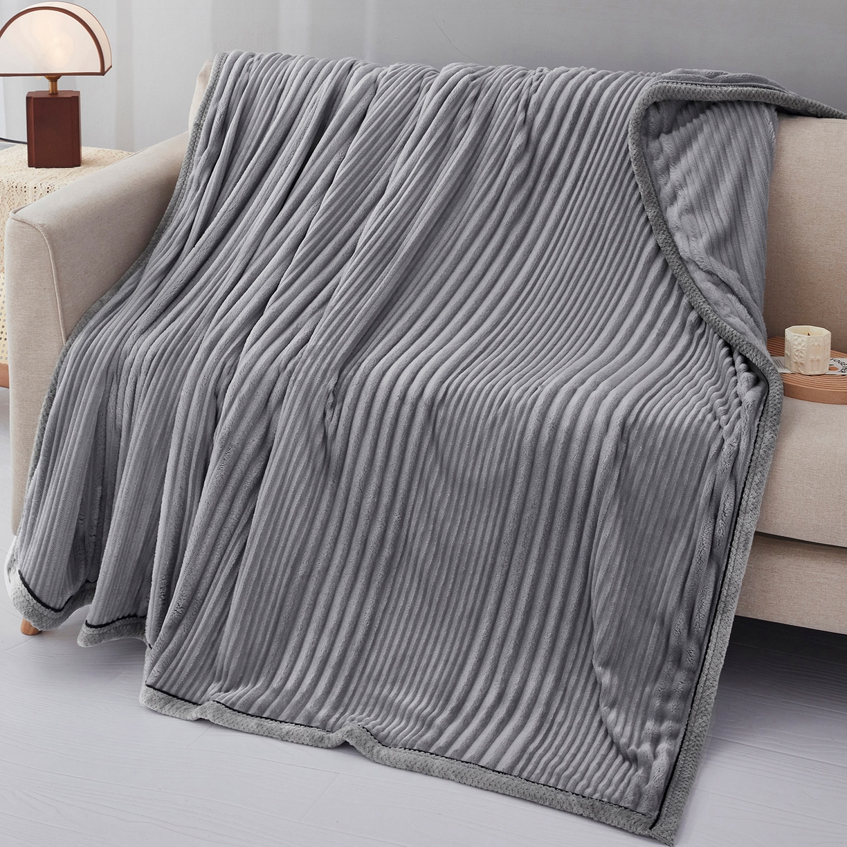 91家纺网 家纺一手货源 找家纺 肖恩毯业2025新款子母条兔毛绒毛毯盖毯休闲毯绒毯毯子跨境专供可打卷外贸出口可定制尺寸 子母-浅灰