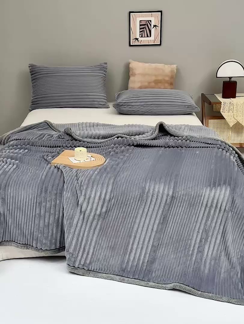 91家纺网 家纺一手货源 找家纺 肖恩毯业2025新款子母条兔毛绒毛毯盖毯休闲毯绒毯毯子跨境专供可打卷外贸出口可定制尺寸 子母-浅灰