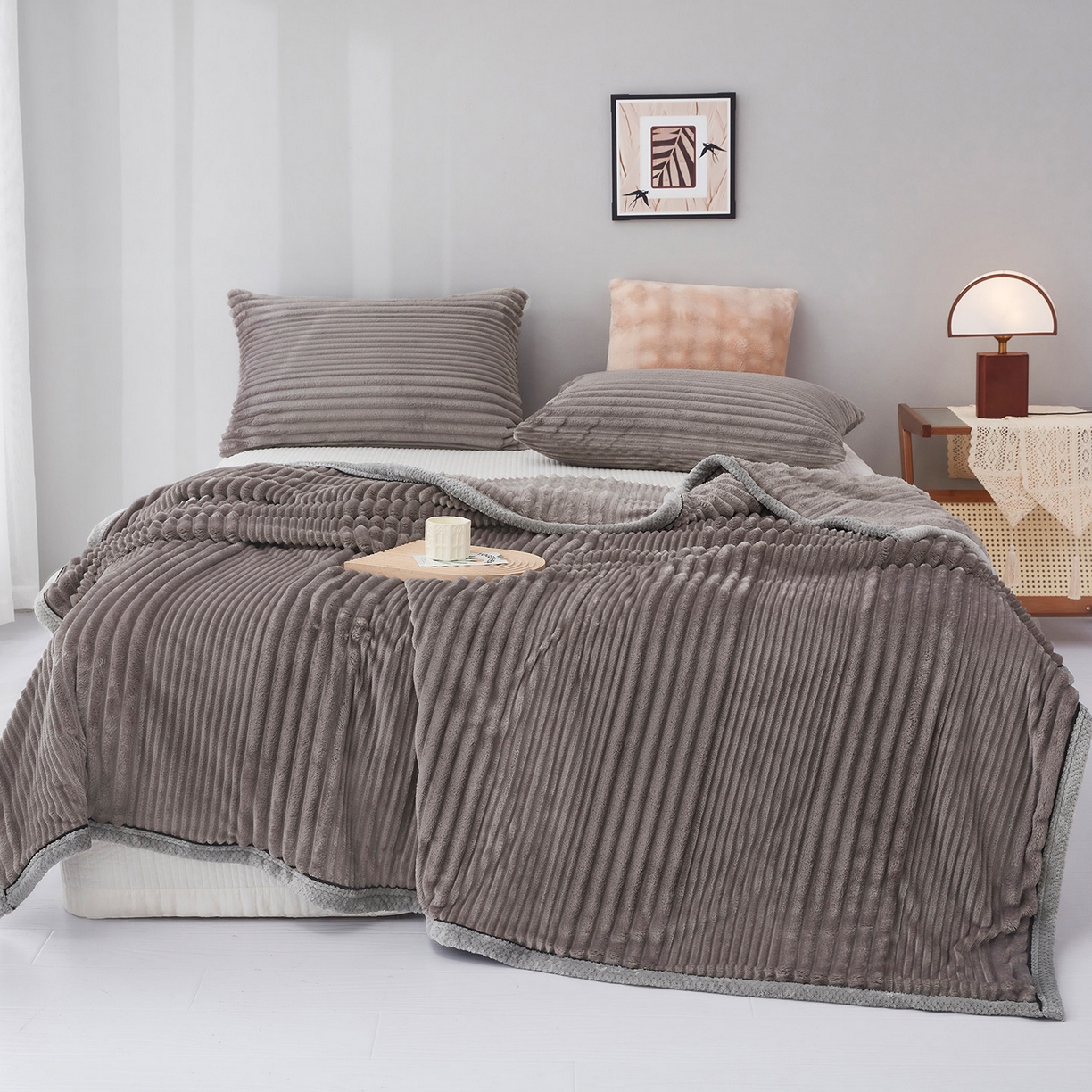 91家纺网 家纺一手货源 找家纺 肖恩毯业2025新款子母条兔毛绒毛毯盖毯休闲毯绒毯毯子跨境专供可打卷外贸出口可定制尺寸 子母-深灰