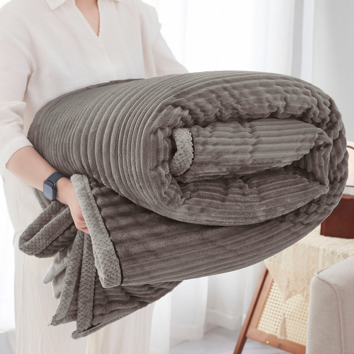 肖恩毯业2025新款子母条兔毛绒毛毯盖毯休闲毯绒毯毯子跨境专供可打卷外贸出口可定制尺寸 子母-深灰