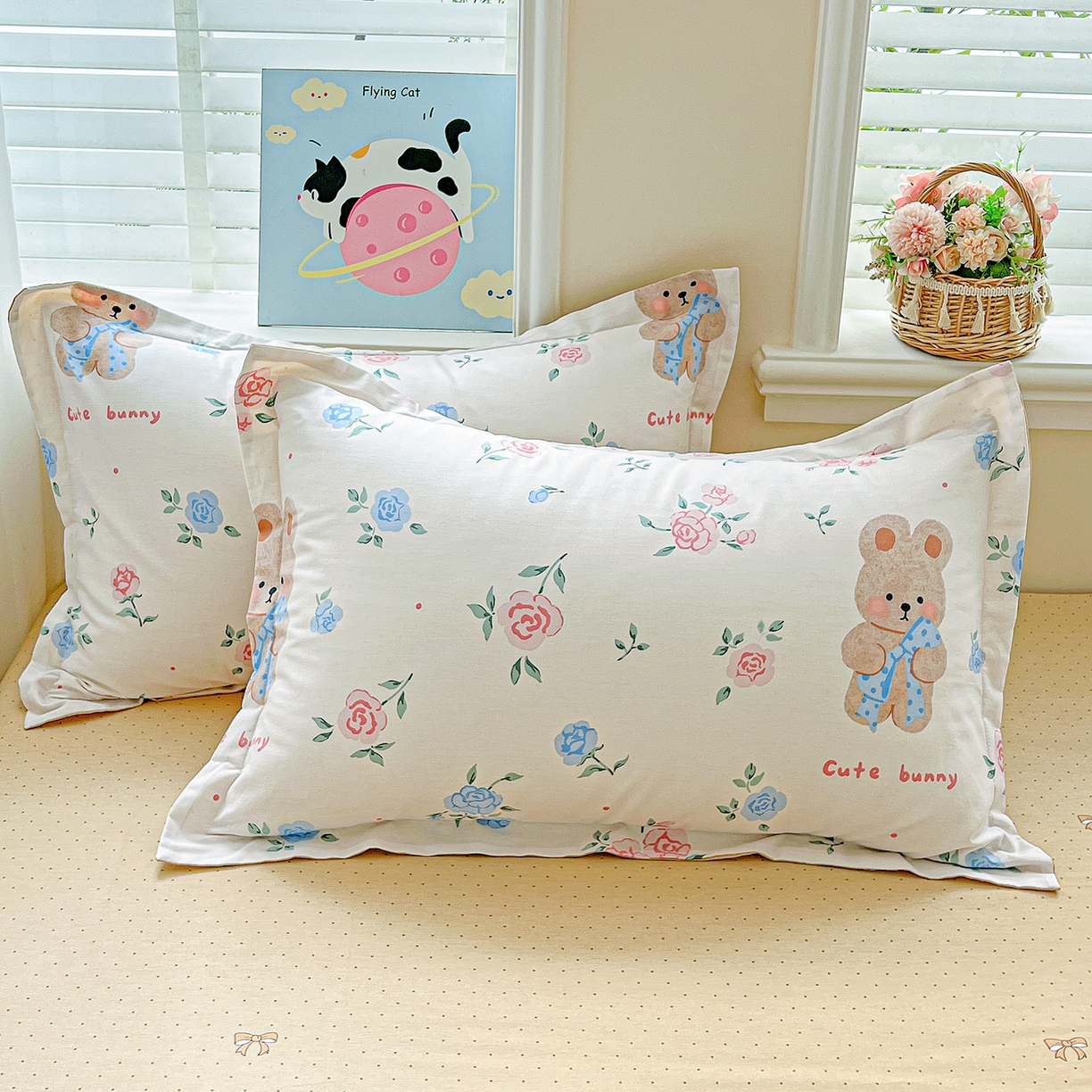 91家纺网 家纺一手货源 找家纺 恩泽家纺 2025新款加厚全棉纯棉印花系列枕套单件-单枕套 花圃小兔