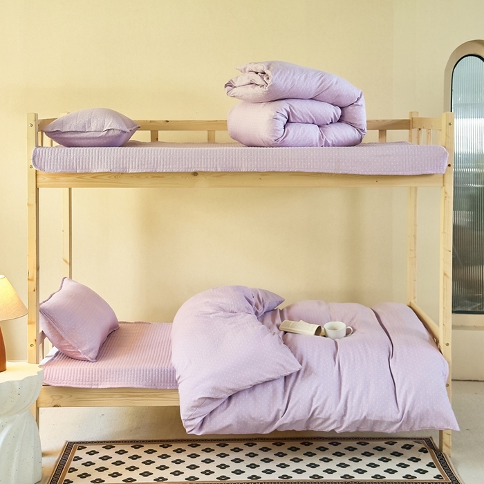 91家纺网 家纺一手货源 找家纺 梦莱斯2025新款皱皱棉学生款床盖三件套 波点紫