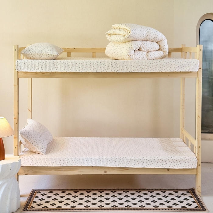 91家纺网 家纺一手货源 找家纺 梦莱斯2025新款皱皱棉学生款床盖三件套 法式少女