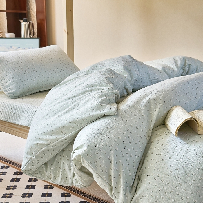 91家纺网 家纺一手货源 找家纺 梦莱斯2025新款皱皱棉学生款床盖三件套 花海绿