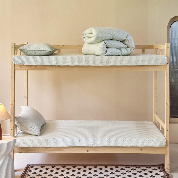 91家纺网 家纺一手货源 找家纺 梦莱斯2025新款皱皱棉学生款床盖三件套 花海绿