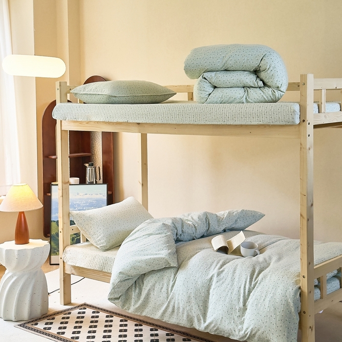 91家纺网 家纺一手货源 找家纺 梦莱斯2025新款皱皱棉学生款床盖三件套 花海绿