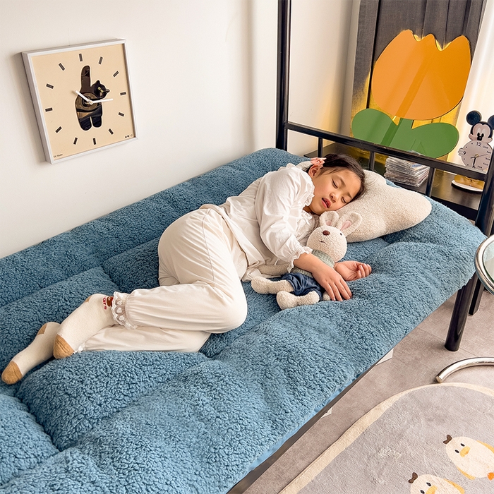 91家纺网 家纺一手货源 找家纺 （总）缦纱 2025新款保暖羊羔绒暖冬床垫学生季宿舍床垫-学生床垫