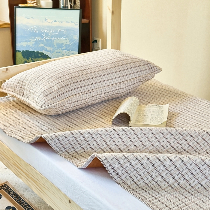 91家纺网 家纺一手货源 找家纺 梦莱斯2025新款皱皱棉学生款床盖三件套 罗格先生咖