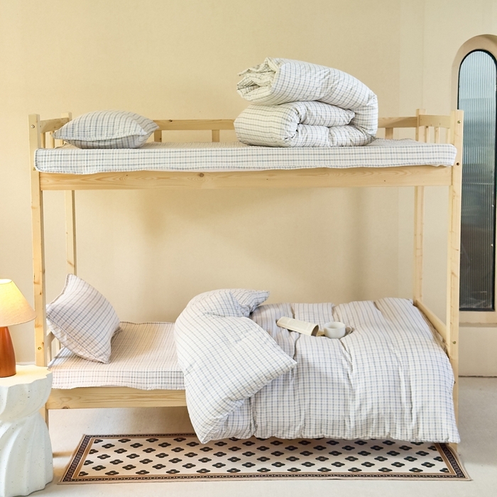 91家纺网 家纺一手货源 找家纺 梦莱斯2025新款皱皱棉学生款床盖三件套 罗格先生蓝