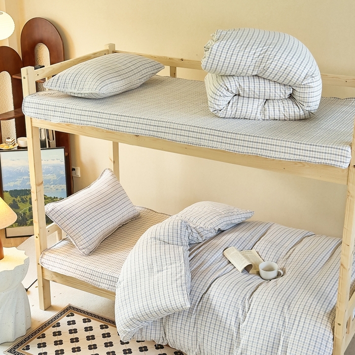 91家纺网 家纺一手货源 找家纺 梦莱斯2025新款皱皱棉学生款床盖三件套 罗格先生蓝