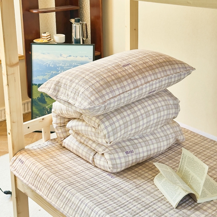 91家纺网 家纺一手货源 找家纺 梦莱斯2025新款皱皱棉学生款床盖三件套 迷你格灰