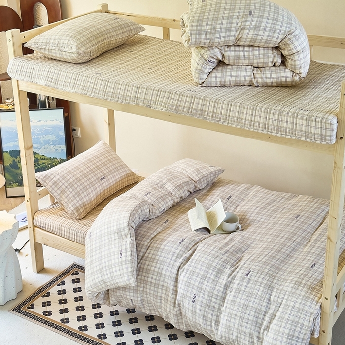 91家纺网 家纺一手货源 找家纺 梦莱斯2025新款皱皱棉学生款床盖三件套 迷你格灰