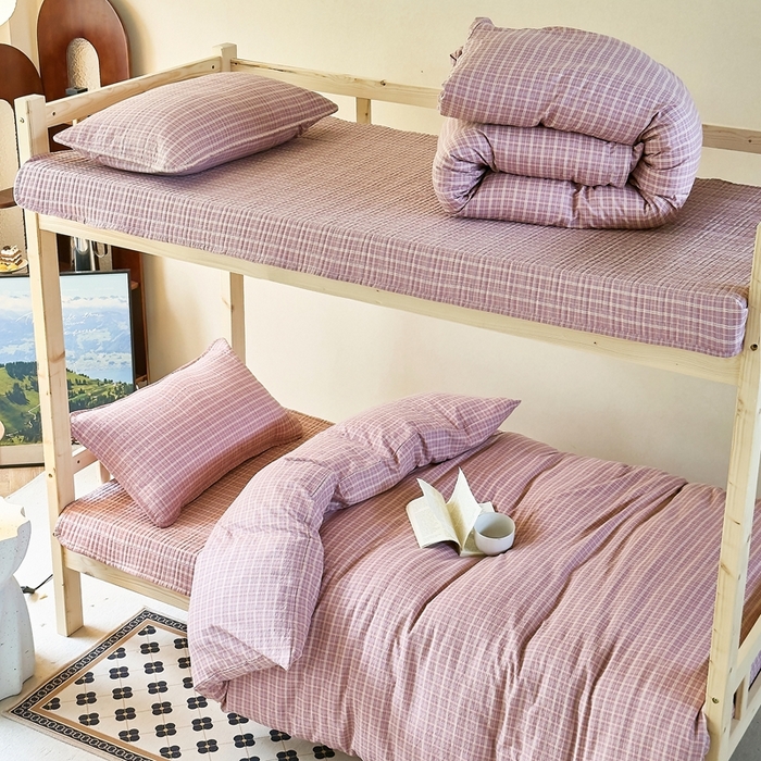 91家纺网 家纺一手货源 找家纺 梦莱斯2025新款皱皱棉学生款床盖三件套 珊瑚海粉