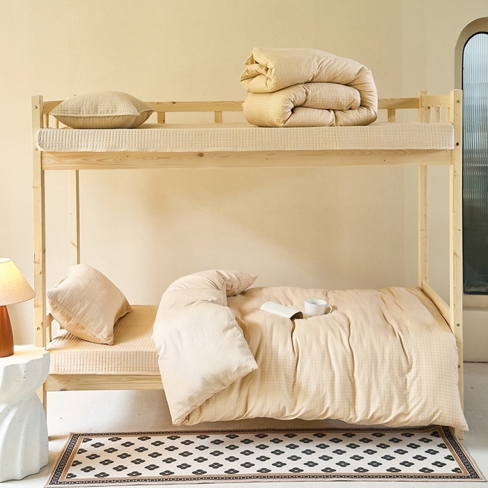 91家纺网 家纺一手货源 找家纺 梦莱斯2025新款皱皱棉学生款床盖三件套 往事黄