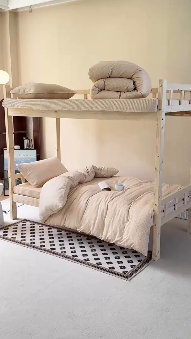 91家纺网 家纺一手货源 找家纺 梦莱斯2025新款皱皱棉学生款床盖三件套 往事黄