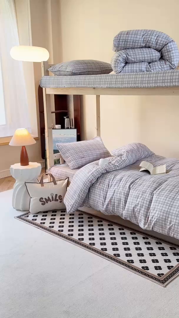 91家纺网 家纺一手货源 找家纺 梦莱斯2025新款皱皱棉学生款床盖三件套 迷你格米